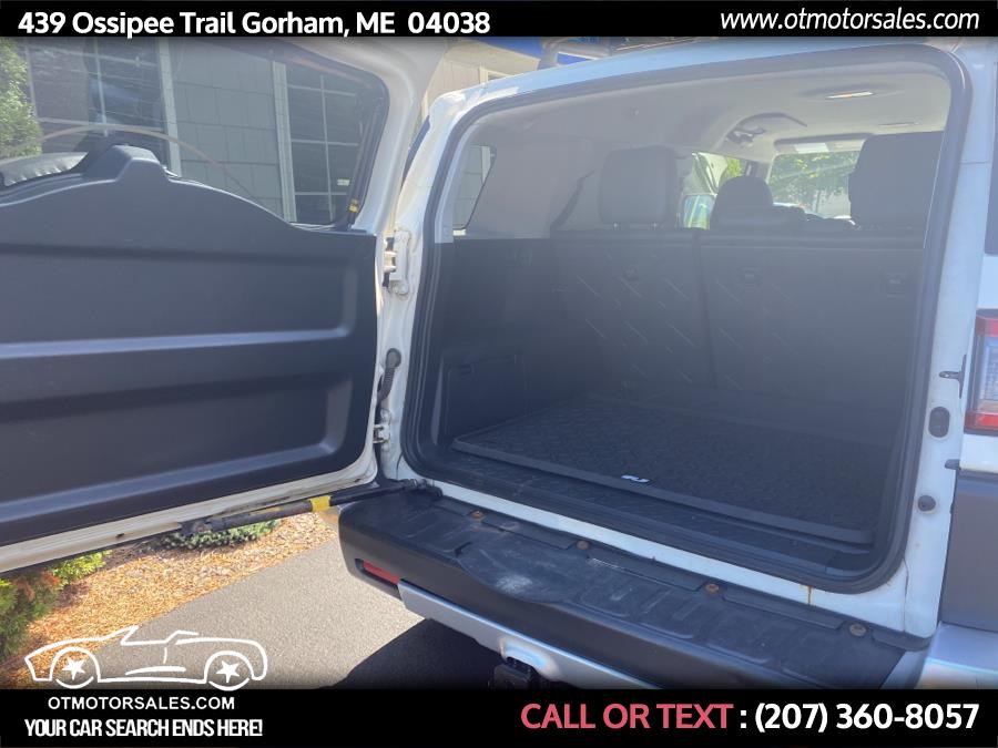 Used Toyota FJ Cruiser base 2012 | Ossipee Trail Motor Sales. Gorham, Maine Used Toyota FJ Cruiser base 2012 | Ossipee Trail Motor Sales. Gorham, Maine