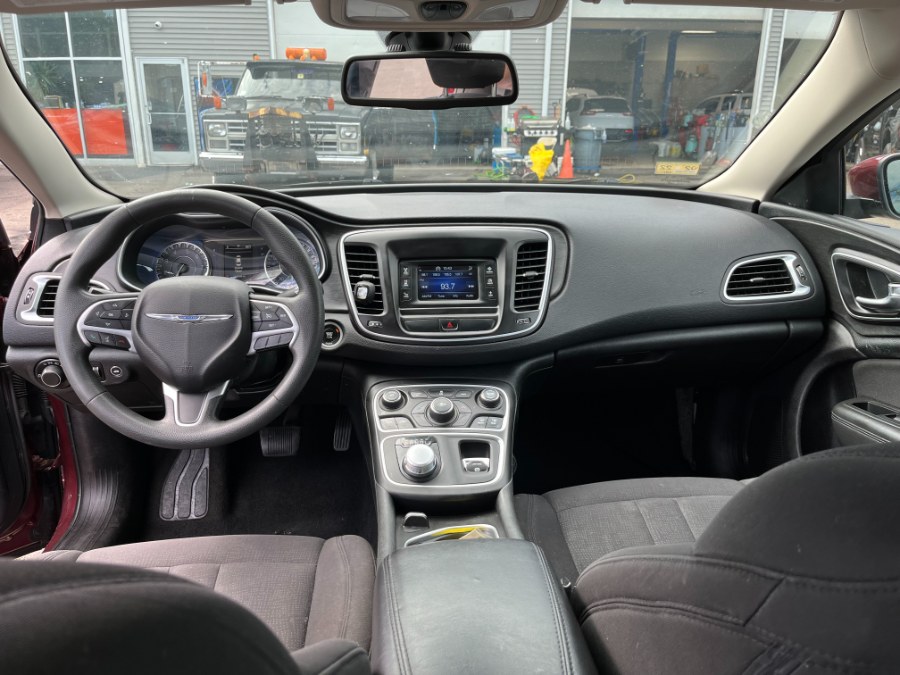 Used Chrysler 200 4dr Sdn Limited FWD 2015 | Chris's Auto Clinic. Plainville, Connecticut Used Chrysler 200 4dr Sdn Limited FWD 2015 | Chris's Auto Clinic. Plainville, Connecticut