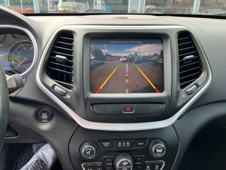 Used Jeep Cherokee 4WD 4dr Trailhawk 2015 | Chris's Auto Clinic. Plainville, Connecticut Used Jeep Cherokee 4WD 4dr Trailhawk 2015 | Chris's Auto Clinic. Plainville, Connecticut