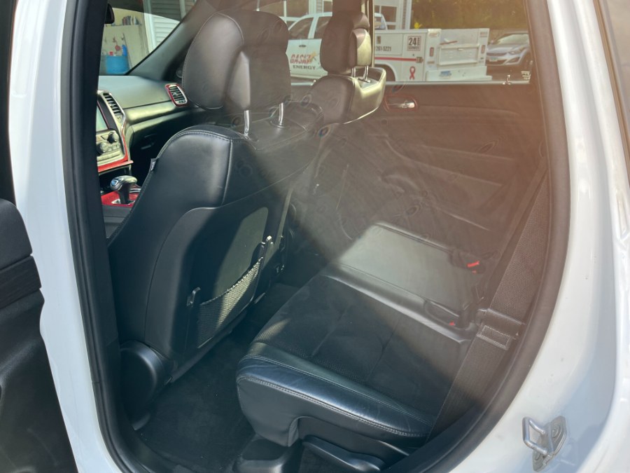 Used Jeep Grand Cherokee 4WD 4dr Laredo 2015 | Chris's Auto Clinic. Plainville, Connecticut Used Jeep Grand Cherokee 4WD 4dr Laredo 2015 | Chris's Auto Clinic. Plainville, Connecticut