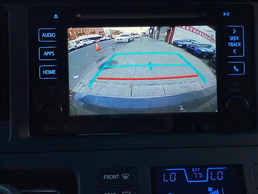 2015 Toyota Sienna 5dr 7-Pass Van XLE Premium AWD (Natl), available for sale in Brooklyn, New York | Carsbuck Inc.. Brooklyn, New York 2015 Toyota Sienna 5dr 7-Pass Van XLE Premium AWD (Natl), available for sale in Brooklyn, New York | Carsbuck Inc.. Brooklyn, New York