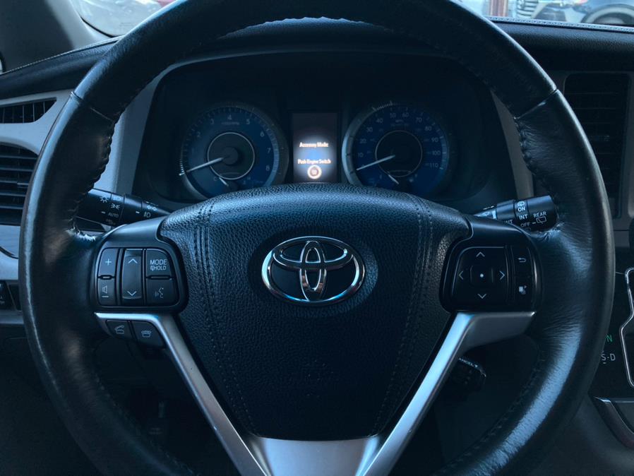 2015 Toyota Sienna 5dr 7-Pass Van XLE Premium AWD (Natl), available for sale in Brooklyn, New York | Carsbuck Inc.. Brooklyn, New York 2015 Toyota Sienna 5dr 7-Pass Van XLE Premium AWD (Natl), available for sale in Brooklyn, New York | Carsbuck Inc.. Brooklyn, New York