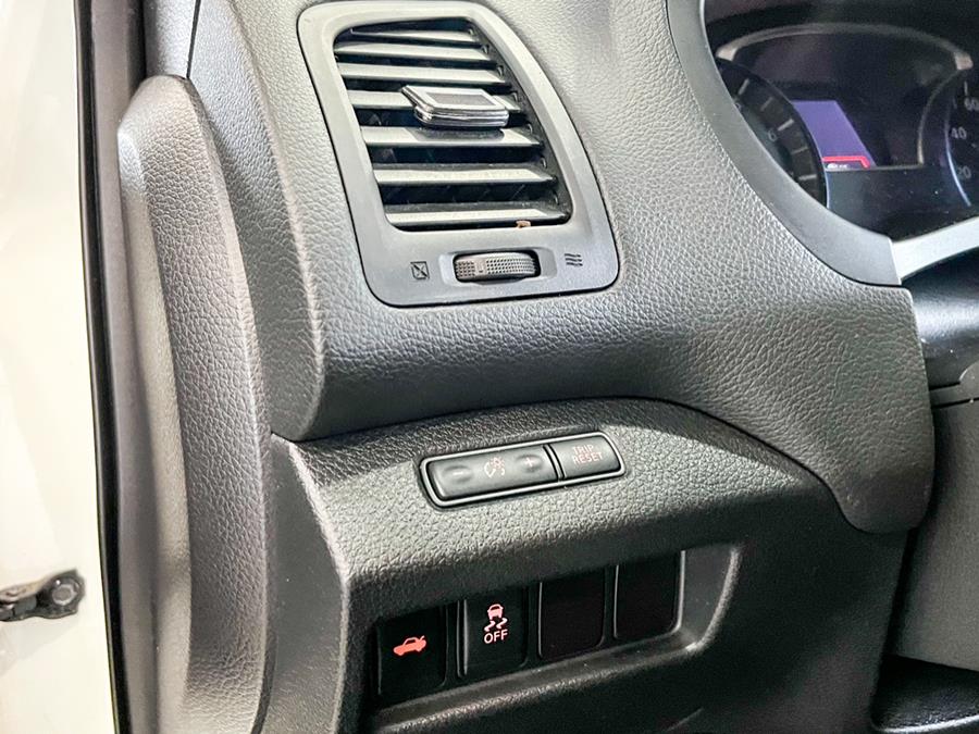 2016 Nissan Altima 4dr Sdn I4 2.5 SV, available for sale in Franklin Square, New York | Luxury Motor Club. Franklin Square, New York 2016 Nissan Altima 4dr Sdn I4 2.5 SV, available for sale in Franklin Square, New York | Luxury Motor Club. Franklin Square, New York