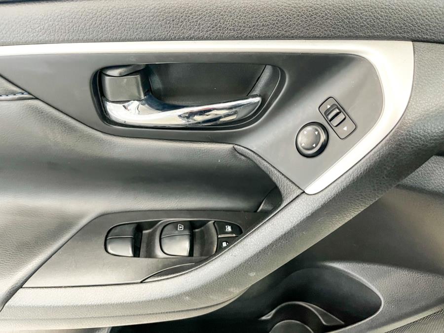 2016 Nissan Altima 4dr Sdn I4 2.5 SV, available for sale in Franklin Square, New York | Luxury Motor Club. Franklin Square, New York 2016 Nissan Altima 4dr Sdn I4 2.5 SV, available for sale in Franklin Square, New York | Luxury Motor Club. Franklin Square, New York
