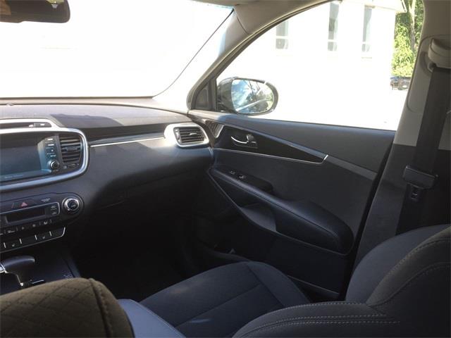 Used Kia Sorento LX 2019 | Eastchester Motor Cars. Bronx, New York Used Kia Sorento LX 2019 | Eastchester Motor Cars. Bronx, New York