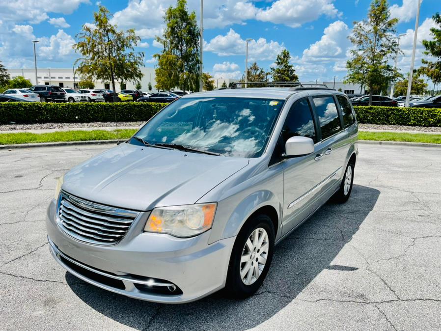 Used Chrysler Town & Country 4dr Wgn Touring 2013 | 2 Car Pros. Orlando, Florida Used Chrysler Town & Country 4dr Wgn Touring 2013 | 2 Car Pros. Orlando, Florida