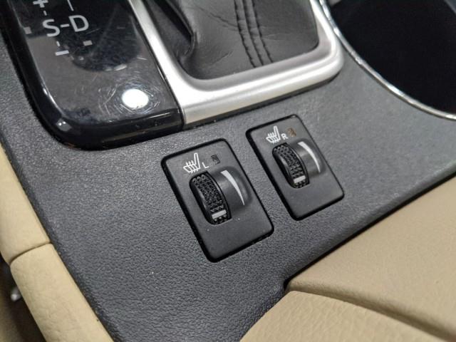 2019 Toyota Highlander Hybrid XLE AWD w/ Navi & rearCam, available for sale in Maple Shade, New Jersey | Car Revolution. Maple Shade, New Jersey 2019 Toyota Highlander Hybrid XLE AWD w/ Navi & rearCam, available for sale in Maple Shade, New Jersey | Car Revolution. Maple Shade, New Jersey