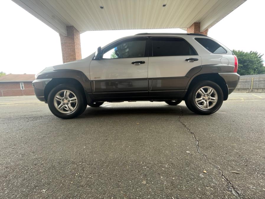 2007 Kia Sportage 4WD 4dr V6 Auto EX, available for sale in New Britain, Connecticut | Supreme Automotive. New Britain, Connecticut 2007 Kia Sportage 4WD 4dr V6 Auto EX, available for sale in New Britain, Connecticut | Supreme Automotive. New Britain, Connecticut