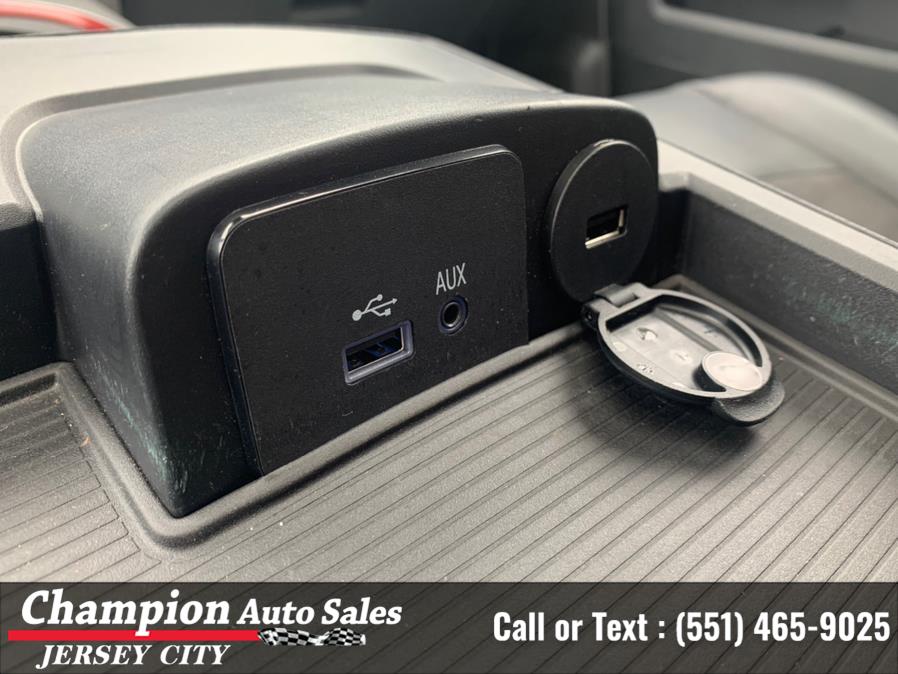 Used Ram 1500 Rebel 4x4 Crew Cab 5''7" Box 2017 | Champion Auto Sales of JC. Jersey City, New Jersey Used Ram 1500 Rebel 4x4 Crew Cab 5''7" Box 2017 | Champion Auto Sales of JC. Jersey City, New Jersey