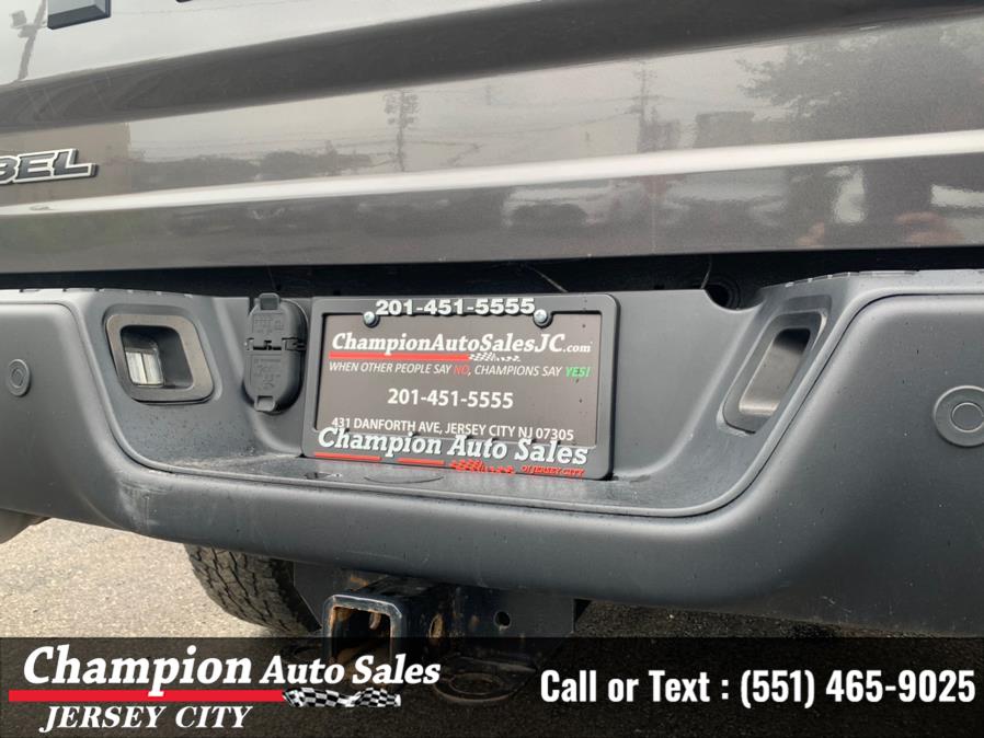 Used Ram 1500 Rebel 4x4 Crew Cab 5''7" Box 2017 | Champion Auto Sales of JC. Jersey City, New Jersey Used Ram 1500 Rebel 4x4 Crew Cab 5''7" Box 2017 | Champion Auto Sales of JC. Jersey City, New Jersey