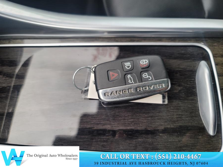 Used Land Rover Range Rover Sport 4WD 4dr V6 SE 2016 | AW Auto & Truck Wholesalers, Inc. Hasbrouck Heights, New Jersey Used Land Rover Range Rover Sport 4WD 4dr V6 SE 2016 | AW Auto & Truck Wholesalers, Inc. Hasbrouck Heights, New Jersey