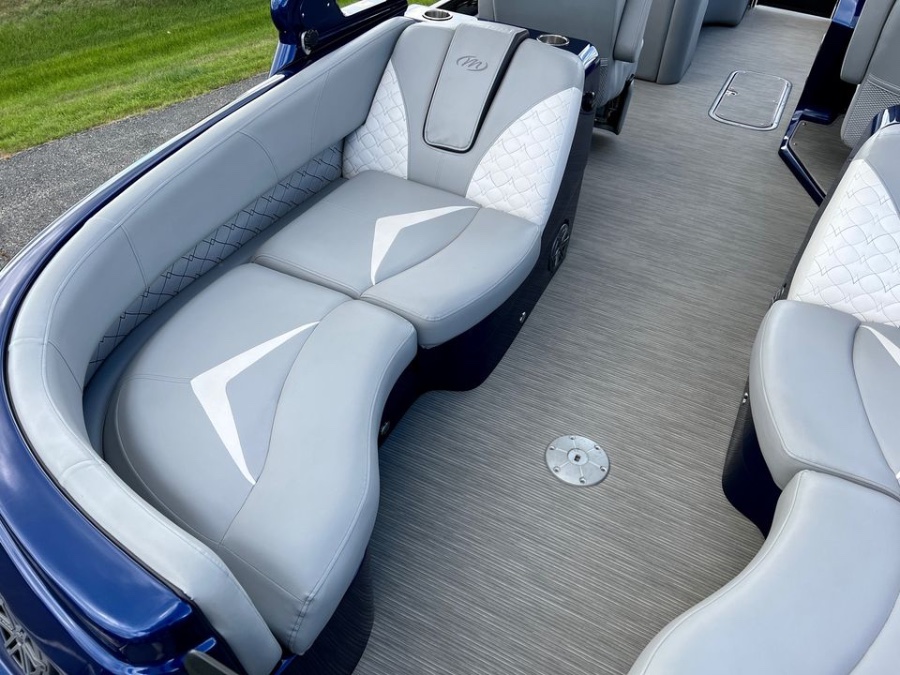 2018 Manitou Legacy 250 SHP, available for sale in Darien, Wisconsin | Geneva Motor Cars. Darien, Wisconsin 2018 Manitou Legacy 250 SHP, available for sale in Darien, Wisconsin | Geneva Motor Cars. Darien, Wisconsin