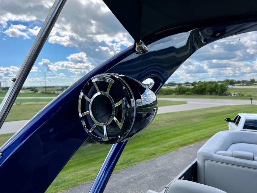 2018 Manitou Legacy 250 SHP, available for sale in Darien, Wisconsin | Geneva Motor Cars. Darien, Wisconsin 2018 Manitou Legacy 250 SHP, available for sale in Darien, Wisconsin | Geneva Motor Cars. Darien, Wisconsin