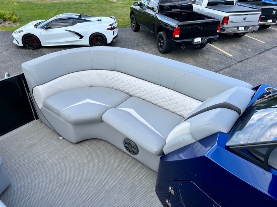 2018 Manitou Legacy 250 SHP, available for sale in Darien, Wisconsin | Geneva Motor Cars. Darien, Wisconsin 2018 Manitou Legacy 250 SHP, available for sale in Darien, Wisconsin | Geneva Motor Cars. Darien, Wisconsin