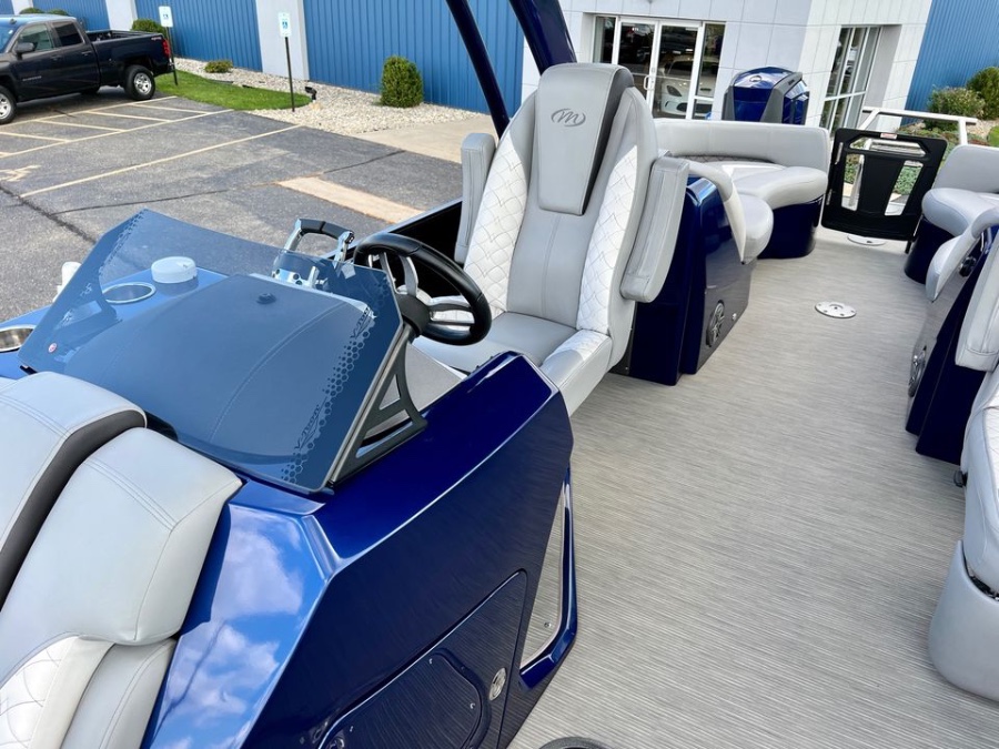 2018 Manitou Legacy 250 SHP, available for sale in Darien, Wisconsin | Geneva Motor Cars. Darien, Wisconsin 2018 Manitou Legacy 250 SHP, available for sale in Darien, Wisconsin | Geneva Motor Cars. Darien, Wisconsin