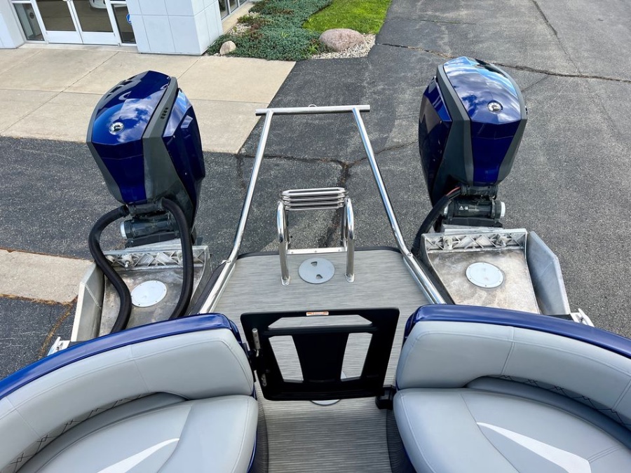 2018 Manitou Legacy 250 SHP, available for sale in Darien, Wisconsin | Geneva Motor Cars. Darien, Wisconsin 2018 Manitou Legacy 250 SHP, available for sale in Darien, Wisconsin | Geneva Motor Cars. Darien, Wisconsin