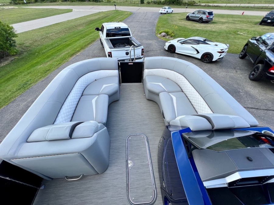 2018 Manitou Legacy 250 SHP, available for sale in Darien, Wisconsin | Geneva Motor Cars. Darien, Wisconsin 2018 Manitou Legacy 250 SHP, available for sale in Darien, Wisconsin | Geneva Motor Cars. Darien, Wisconsin