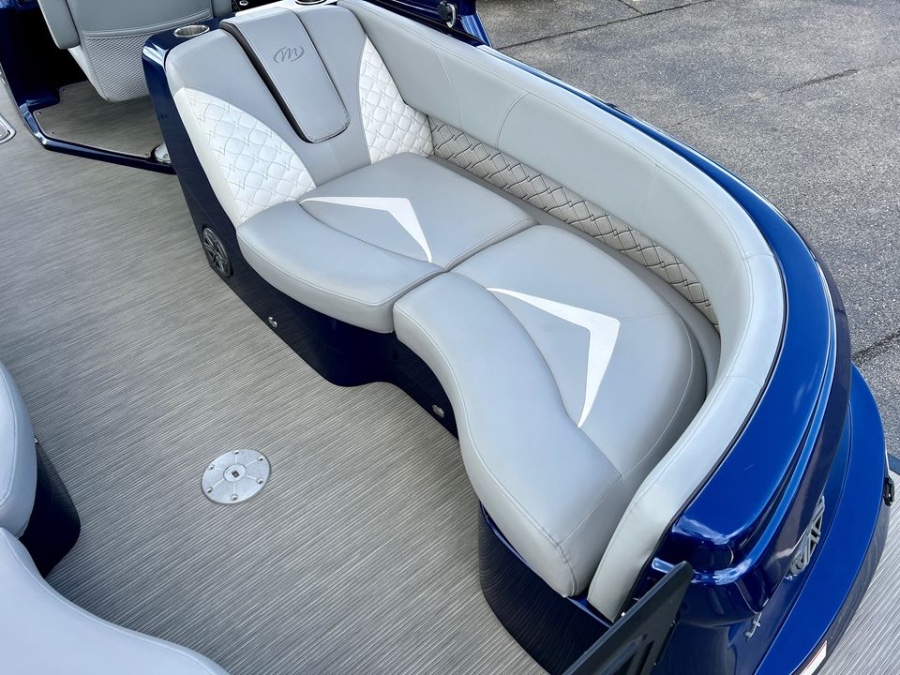 2018 Manitou Legacy 250 SHP, available for sale in Darien, Wisconsin | Geneva Motor Cars. Darien, Wisconsin 2018 Manitou Legacy 250 SHP, available for sale in Darien, Wisconsin | Geneva Motor Cars. Darien, Wisconsin