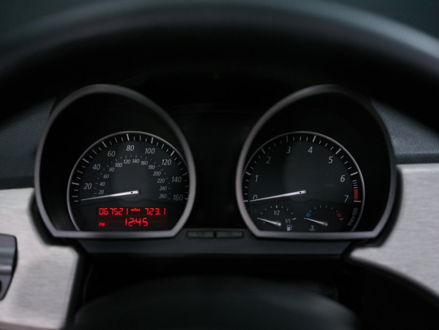 2003 BMW Z4 Z4 2dr Roadster 2.5i, available for sale in North Salem, New York | Meccanic Shop North Inc. North Salem, New York 2003 BMW Z4 Z4 2dr Roadster 2.5i, available for sale in North Salem, New York | Meccanic Shop North Inc. North Salem, New York