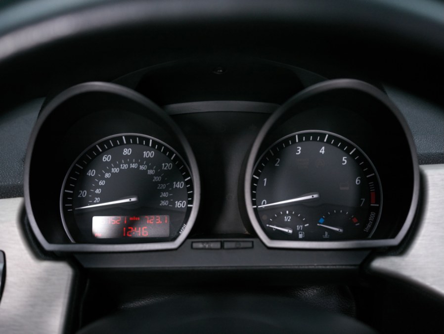 2003 BMW Z4 Z4 2dr Roadster 2.5i, available for sale in North Salem, New York | Meccanic Shop North Inc. North Salem, New York 2003 BMW Z4 Z4 2dr Roadster 2.5i, available for sale in North Salem, New York | Meccanic Shop North Inc. North Salem, New York