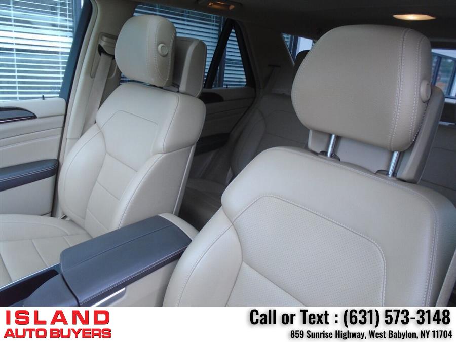 Used Mercedes-benz M-class ML 350 4MATIC AWD 4dr SUV 2013 | Island Auto Buyers. West Babylon, New York Used Mercedes-benz M-class ML 350 4MATIC AWD 4dr SUV 2013 | Island Auto Buyers. West Babylon, New York