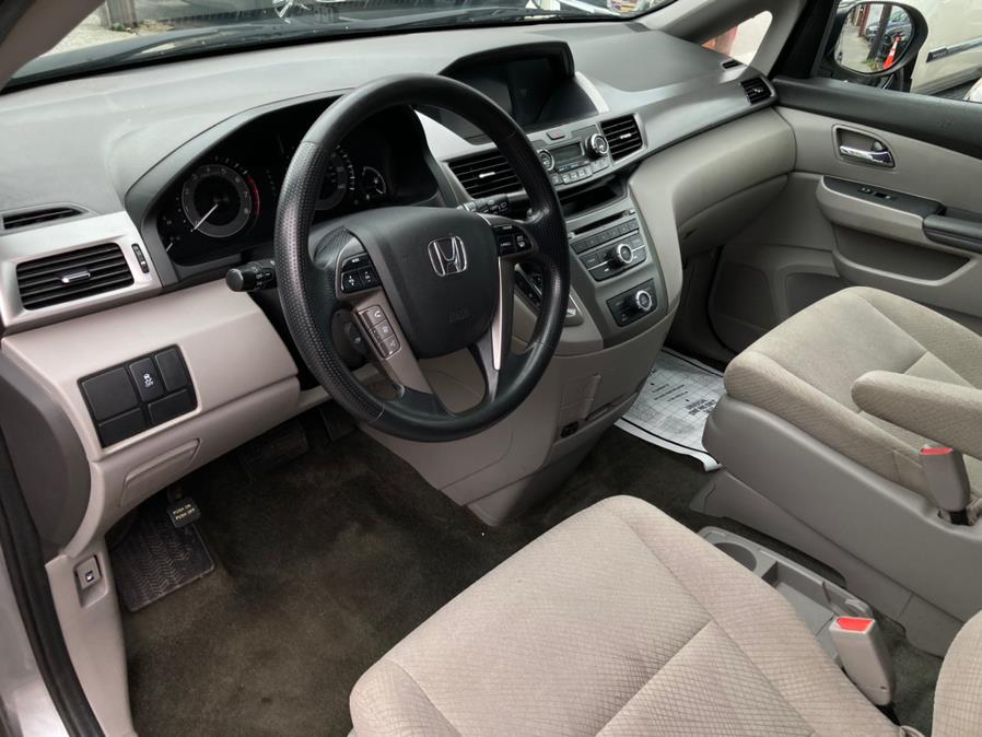 2016 Honda Odyssey 5dr LX, available for sale in Brooklyn, New York | Carsbuck Inc.. Brooklyn, New York 2016 Honda Odyssey 5dr LX, available for sale in Brooklyn, New York | Carsbuck Inc.. Brooklyn, New York