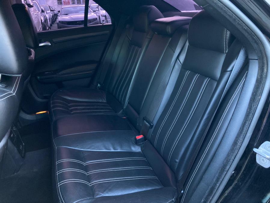 Used Chrysler 300 4dr Sdn 300S AWD 2015 | Carsbuck Inc.. Brooklyn, New York Used Chrysler 300 4dr Sdn 300S AWD 2015 | Carsbuck Inc.. Brooklyn, New York