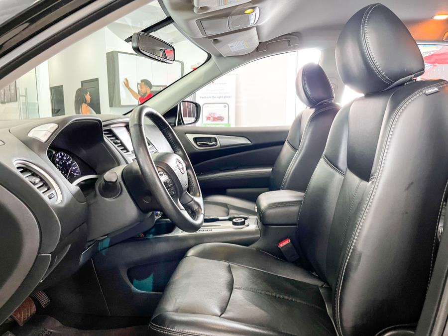 Used Nissan Pathfinder 4x4 SL 2020 | Luxury Motor Club. Franklin Square, New York Used Nissan Pathfinder 4x4 SL 2020 | Luxury Motor Club. Franklin Square, New York