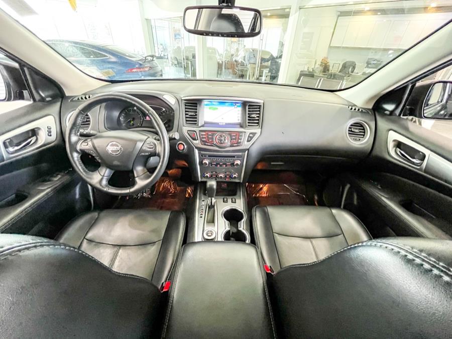 2020 Nissan Pathfinder 4x4 SL, available for sale in Franklin Square, New York | Luxury Motor Club. Franklin Square, New York 2020 Nissan Pathfinder 4x4 SL, available for sale in Franklin Square, New York | Luxury Motor Club. Franklin Square, New York