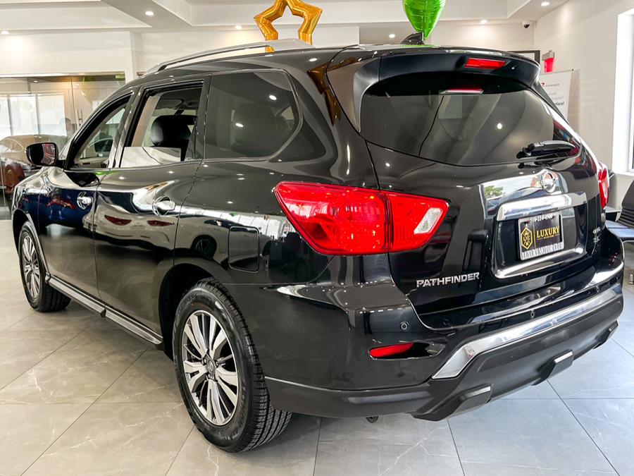 2020 Nissan Pathfinder 4x4 SL, available for sale in Franklin Square, New York | Luxury Motor Club. Franklin Square, New York 2020 Nissan Pathfinder 4x4 SL, available for sale in Franklin Square, New York | Luxury Motor Club. Franklin Square, New York