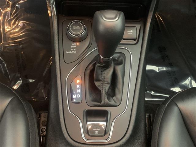 Used Jeep Cherokee Latitude Plus 2019 | Eastchester Motor Cars. Bronx, New York Used Jeep Cherokee Latitude Plus 2019 | Eastchester Motor Cars. Bronx, New York