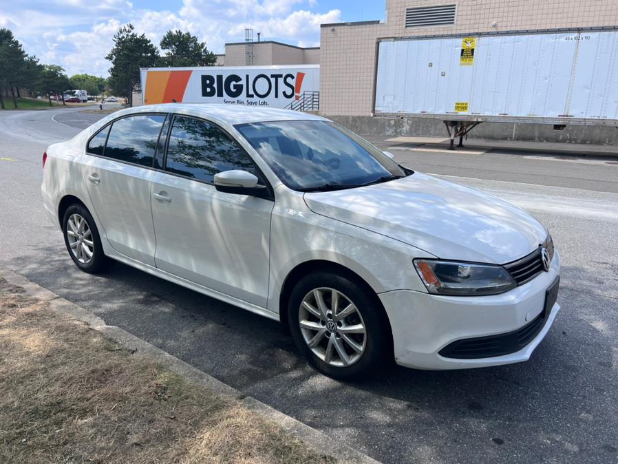 2011 Volkswagen Jetta Sedan 4dr Auto SE PZEV, available for sale in Revere, Massachusetts | Wonderland Auto. Revere, Massachusetts 2011 Volkswagen Jetta Sedan 4dr Auto SE PZEV, available for sale in Revere, Massachusetts | Wonderland Auto. Revere, Massachusetts
