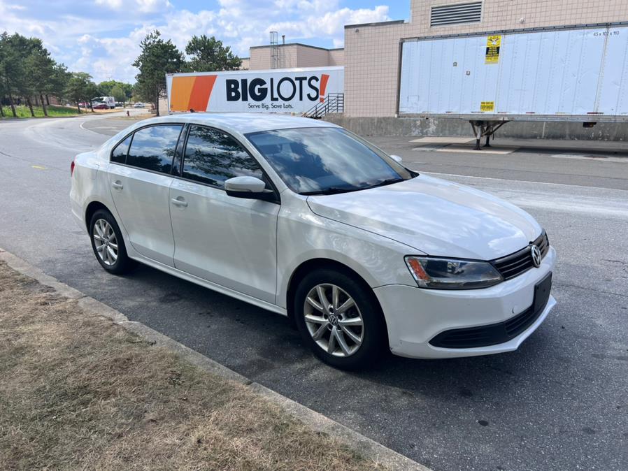 2011 Volkswagen Jetta Sedan 4dr Auto SE PZEV, available for sale in Revere, Massachusetts | Wonderland Auto. Revere, Massachusetts 2011 Volkswagen Jetta Sedan 4dr Auto SE PZEV, available for sale in Revere, Massachusetts | Wonderland Auto. Revere, Massachusetts
