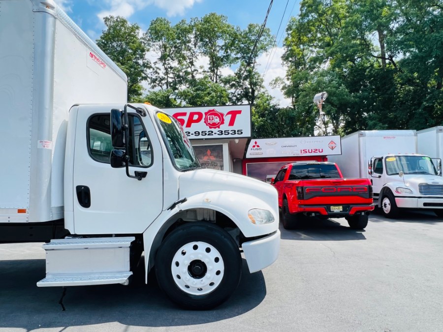 2019 Freightliner M2 26 FEET DRY BOX + LIFT GATE + NO CDL, available for sale in South Amboy, New Jersey | NJ Truck Spot. South Amboy, New Jersey 2019 Freightliner M2 26 FEET DRY BOX + LIFT GATE + NO CDL, available for sale in South Amboy, New Jersey | NJ Truck Spot. South Amboy, New Jersey