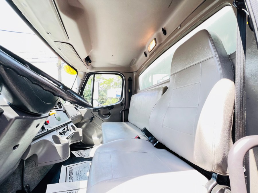 2019 Freightliner M2 26 FEET DRY BOX + LIFT GATE + NO CDL, available for sale in South Amboy, New Jersey | NJ Truck Spot. South Amboy, New Jersey 2019 Freightliner M2 26 FEET DRY BOX + LIFT GATE + NO CDL, available for sale in South Amboy, New Jersey | NJ Truck Spot. South Amboy, New Jersey