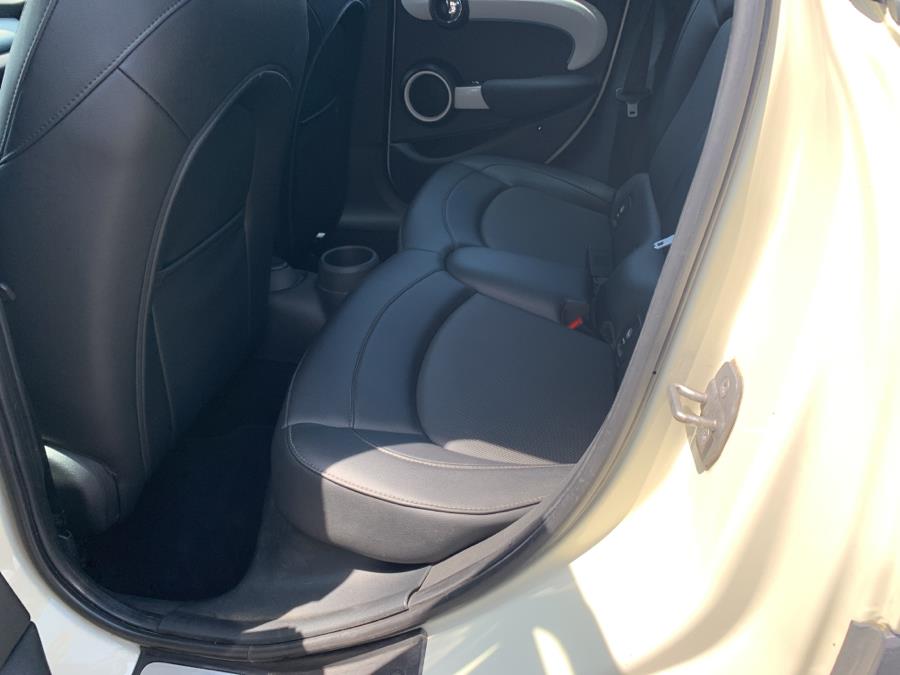 Used MINI Cooper Hardtop 4 Door 4dr HB S 2015 | Saybrook Auto Barn. Old Saybrook, Connecticut Used MINI Cooper Hardtop 4 Door 4dr HB S 2015 | Saybrook Auto Barn. Old Saybrook, Connecticut