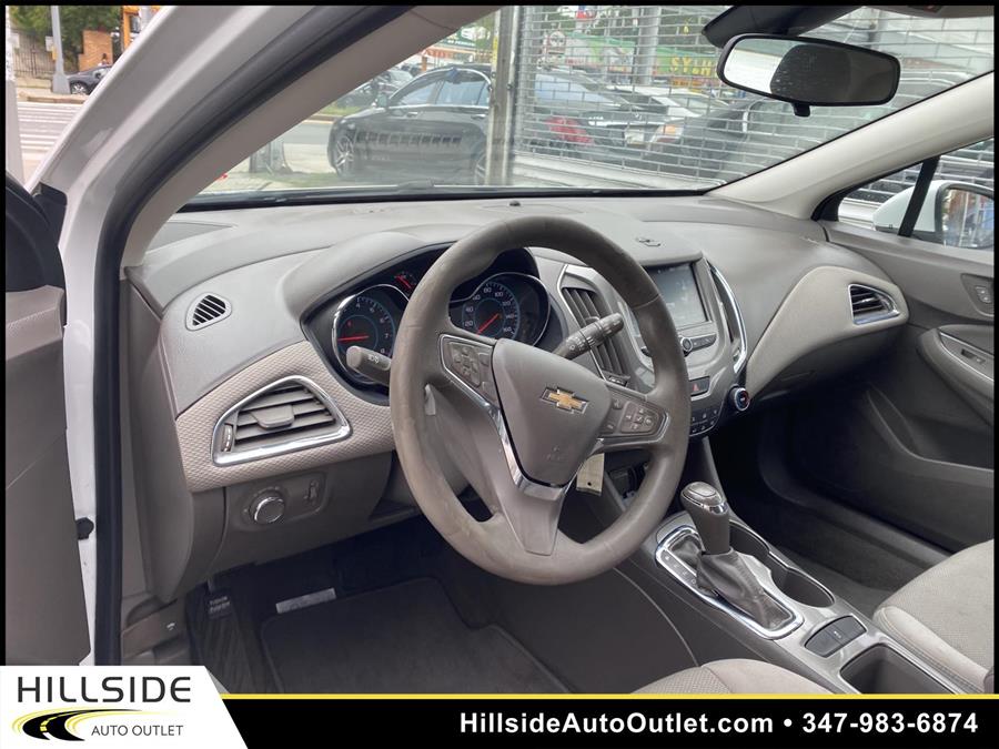 Used Chevrolet Cruze LT 2017 | Hillside Auto Outlet. Jamaica, New York Used Chevrolet Cruze LT 2017 | Hillside Auto Outlet. Jamaica, New York