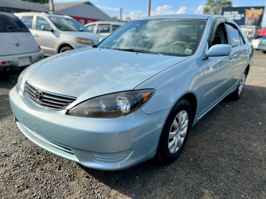 2006 Toyota Camry 4dr Sdn LE Auto (Natl), available for sale in Wallingford, Connecticut | Wallingford Auto Center LLC. Wallingford, Connecticut 2006 Toyota Camry 4dr Sdn LE Auto (Natl), available for sale in Wallingford, Connecticut | Wallingford Auto Center LLC. Wallingford, Connecticut