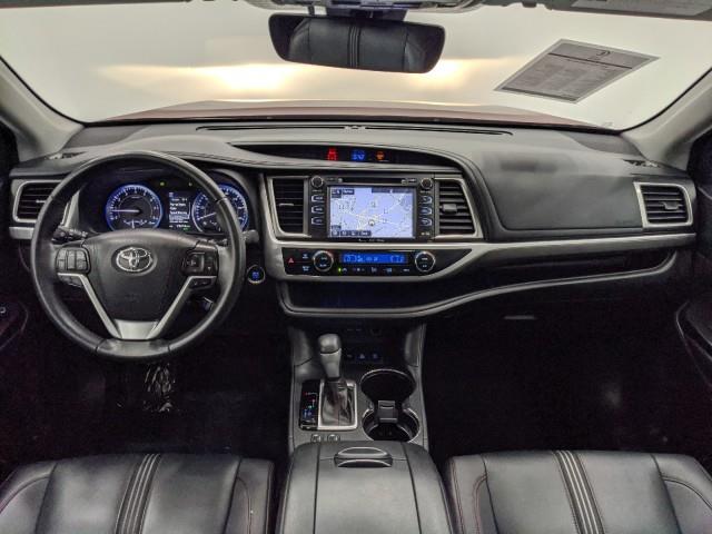 Used Toyota Highlander SE AWD w/ Navi & rearCam 2019 | Car Revolution. Maple Shade, New Jersey Used Toyota Highlander SE AWD w/ Navi & rearCam 2019 | Car Revolution. Maple Shade, New Jersey