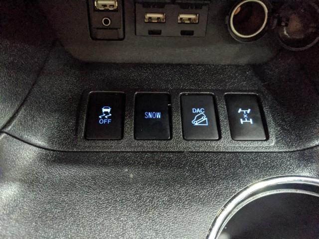 Used Toyota Highlander SE AWD w/ Navi & rearCam 2019 | Car Revolution. Maple Shade, New Jersey Used Toyota Highlander SE AWD w/ Navi & rearCam 2019 | Car Revolution. Maple Shade, New Jersey