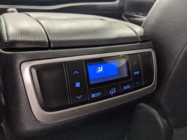 Used Toyota Highlander SE AWD w/ Navi & rearCam 2019 | Car Revolution. Maple Shade, New Jersey Used Toyota Highlander SE AWD w/ Navi & rearCam 2019 | Car Revolution. Maple Shade, New Jersey
