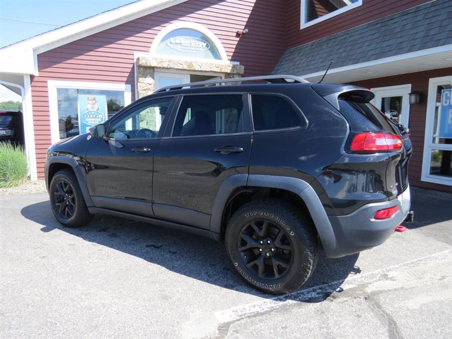 Used Jeep Cherokee Trailhawk 4x4 4dr SUV 2015 | Lake City Exports Inc. Auburn, Maine Used Jeep Cherokee Trailhawk 4x4 4dr SUV 2015 | Lake City Exports Inc. Auburn, Maine