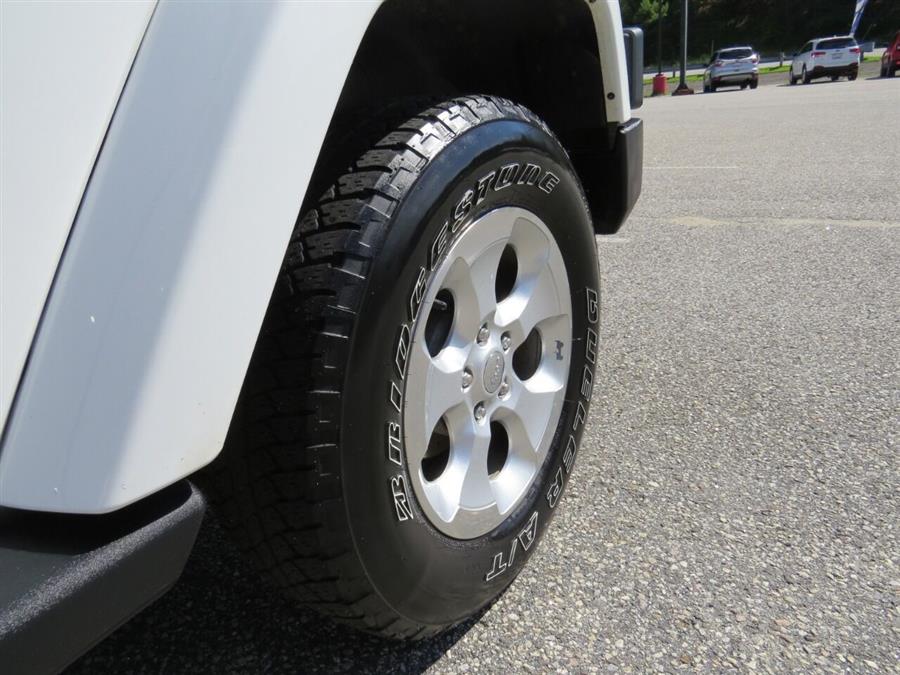 Used Jeep Wrangler Sahara 4x4 2dr SUV 2013 | Lake City Exports Inc. Auburn, Maine Used Jeep Wrangler Sahara 4x4 2dr SUV 2013 | Lake City Exports Inc. Auburn, Maine