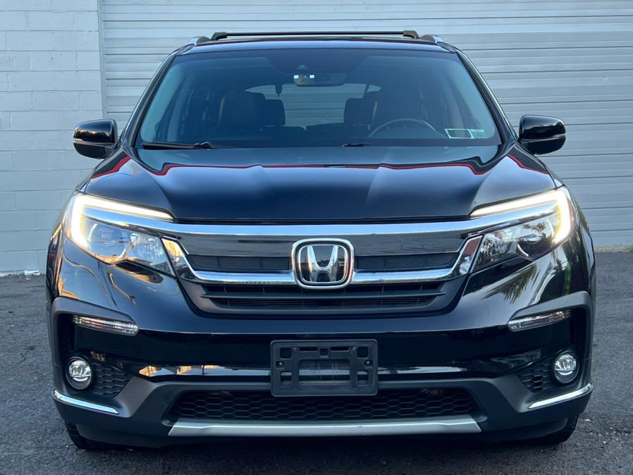 2019 Honda Pilot EX-L w/Navi & RES AWD, available for sale in Paterson, New Jersey | Champion of Paterson. Paterson, New Jersey 2019 Honda Pilot EX-L w/Navi & RES AWD, available for sale in Paterson, New Jersey | Champion of Paterson. Paterson, New Jersey