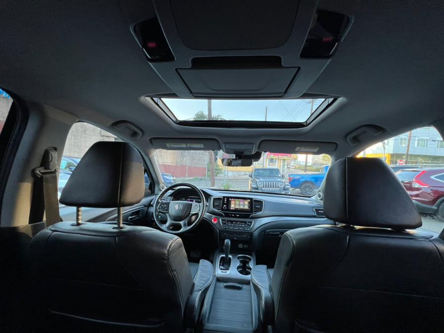 2019 Honda Pilot EX-L w/Navi & RES AWD, available for sale in Paterson, New Jersey | Champion of Paterson. Paterson, New Jersey 2019 Honda Pilot EX-L w/Navi & RES AWD, available for sale in Paterson, New Jersey | Champion of Paterson. Paterson, New Jersey