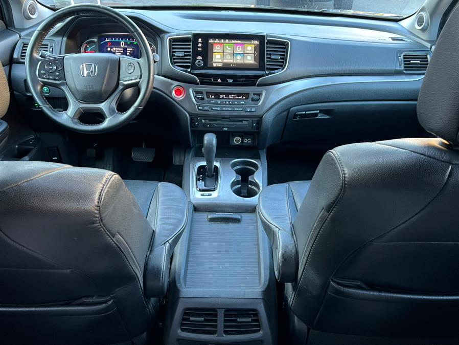 2019 Honda Pilot EX-L w/Navi & RES AWD, available for sale in Paterson, New Jersey | Champion of Paterson. Paterson, New Jersey 2019 Honda Pilot EX-L w/Navi & RES AWD, available for sale in Paterson, New Jersey | Champion of Paterson. Paterson, New Jersey