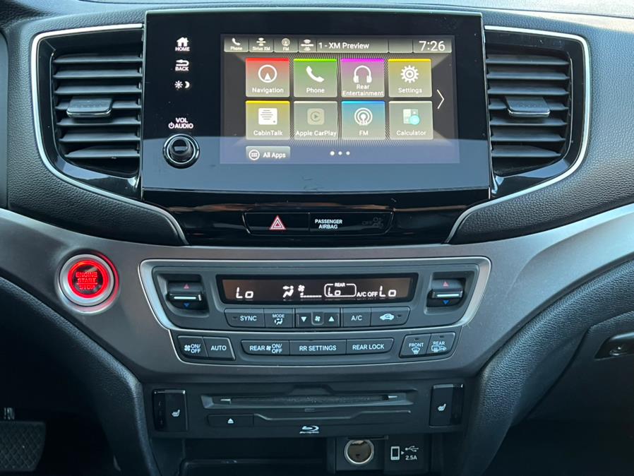 2019 Honda Pilot EX-L w/Navi & RES AWD, available for sale in Paterson, New Jersey | Champion of Paterson. Paterson, New Jersey 2019 Honda Pilot EX-L w/Navi & RES AWD, available for sale in Paterson, New Jersey | Champion of Paterson. Paterson, New Jersey