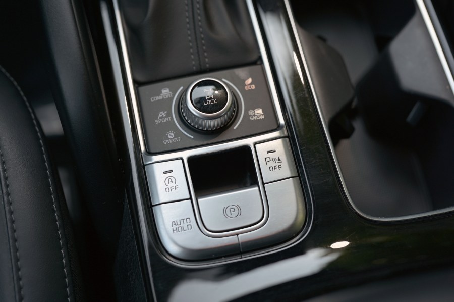 Used Kia Telluride LX AWD 2020 | Highline Car Connection. Waterbury, Connecticut Used Kia Telluride LX AWD 2020 | Highline Car Connection. Waterbury, Connecticut