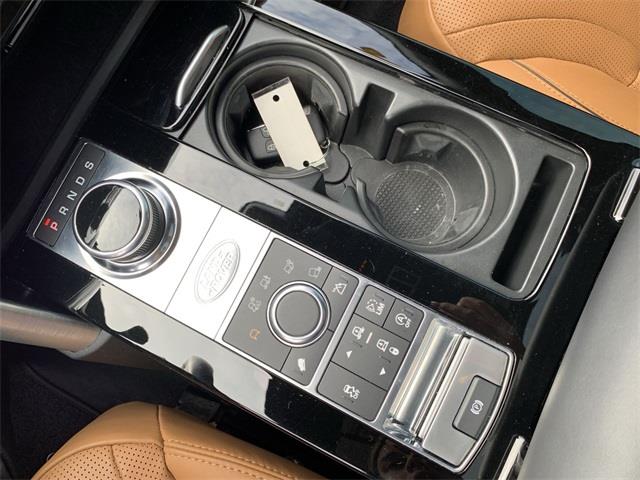 2017 Land Rover Discovery HSE Luxury, available for sale in Stratford, Connecticut | Wiz Leasing Inc. Stratford, Connecticut 2017 Land Rover Discovery HSE Luxury, available for sale in Stratford, Connecticut | Wiz Leasing Inc. Stratford, Connecticut