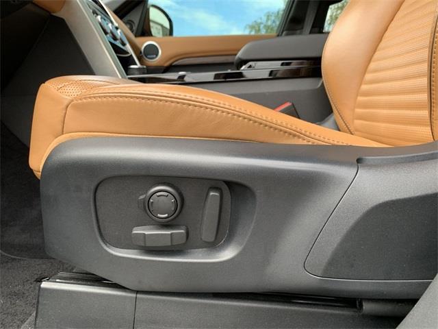 2017 Land Rover Discovery HSE Luxury, available for sale in Stratford, Connecticut | Wiz Leasing Inc. Stratford, Connecticut 2017 Land Rover Discovery HSE Luxury, available for sale in Stratford, Connecticut | Wiz Leasing Inc. Stratford, Connecticut